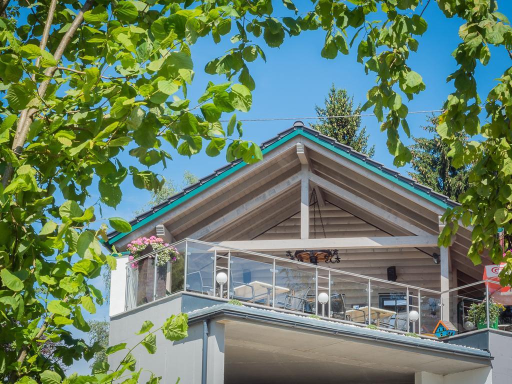 Siri'S Einkehr Hotel Sankt Georgen im Attergau Exterior photo